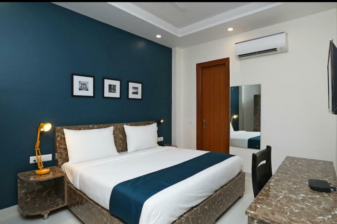 Hotel Galaxy Inn 구르가온 외부 사진